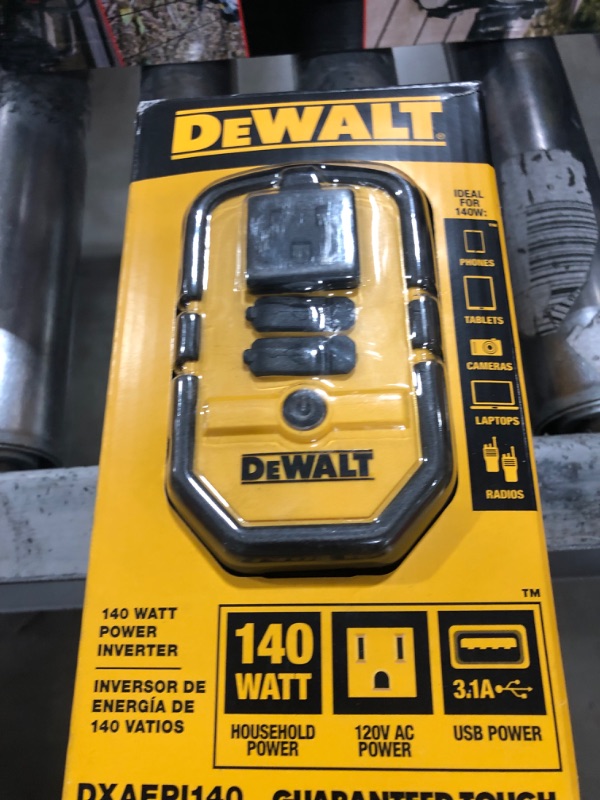 Photo 2 of DeWalt Power Inverter Dxaepi140