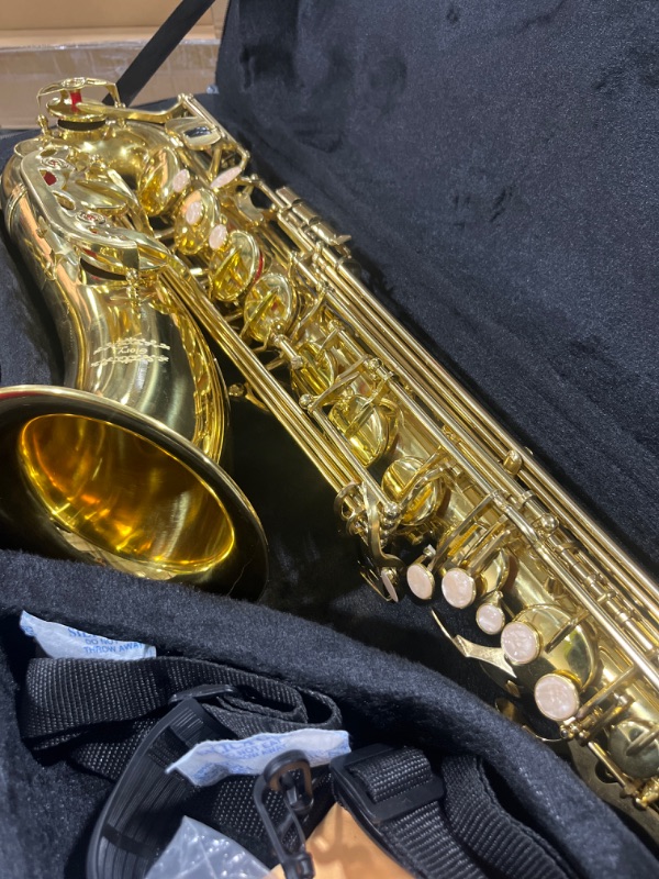 Photo 3 of Glory Gold Laquer B Flat Tenor Saxophone with Case,10pc Reeds,Mouth Piece,Screw Driver,Nipper. A pair of gloves, Soft Cleaning Cloth.