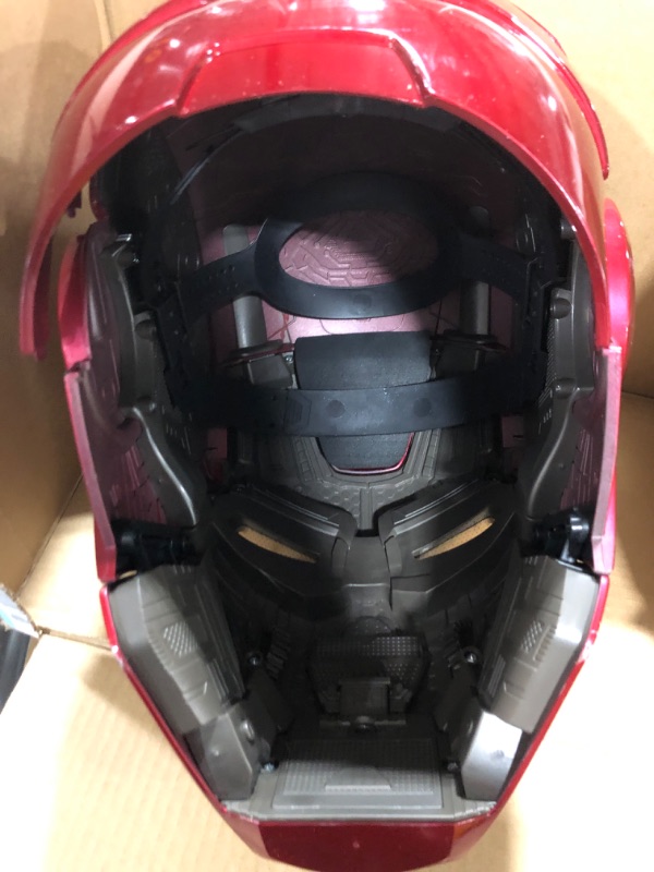 Photo 6 of Avengers Marvel Legends Iron Man Electronic Helmet - Multicolor Characters