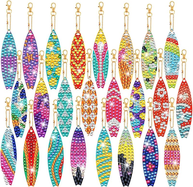 Photo 1 of 24Pcs Surfboard Diamond Painting Keychains Summer 5D Diamond Key Rings Double Sided Hanging Diamond Art Kits Full Drill Diamonds DIY Ornaments for Beginners Home Decor Summer Party Supplies 
