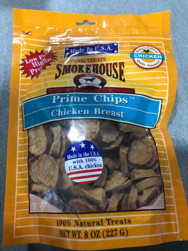 Photo 2 of Smokehouse 100-Percent Natural Prime Chips Chicken Dog Treats, 8-Ounce