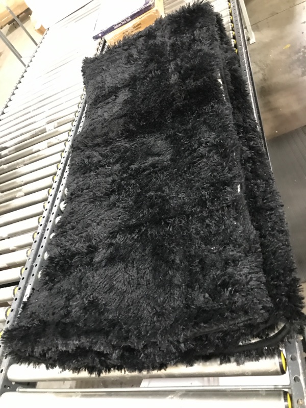 Photo 1 of 6x4.5ft plush area rug black