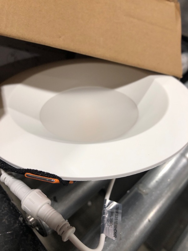 Photo 2 of LT6 Series 6 in. Selectable CCT (3000K-5000K) Canless Integrated LED White Recessed Light Trim, Direct Mount, Dimmable