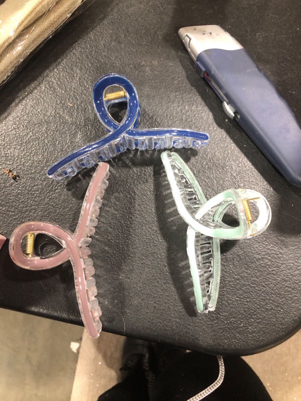 Photo 1 of 4.2 Inch Large Hair Claw Clips for Women Girls Barrettes Big Claw Clips for Thick Hair Nonslip Hair Clips 90's Strong Hold jaw clip Hair Clamp Grips Thin Hair(6 Pcs) 
