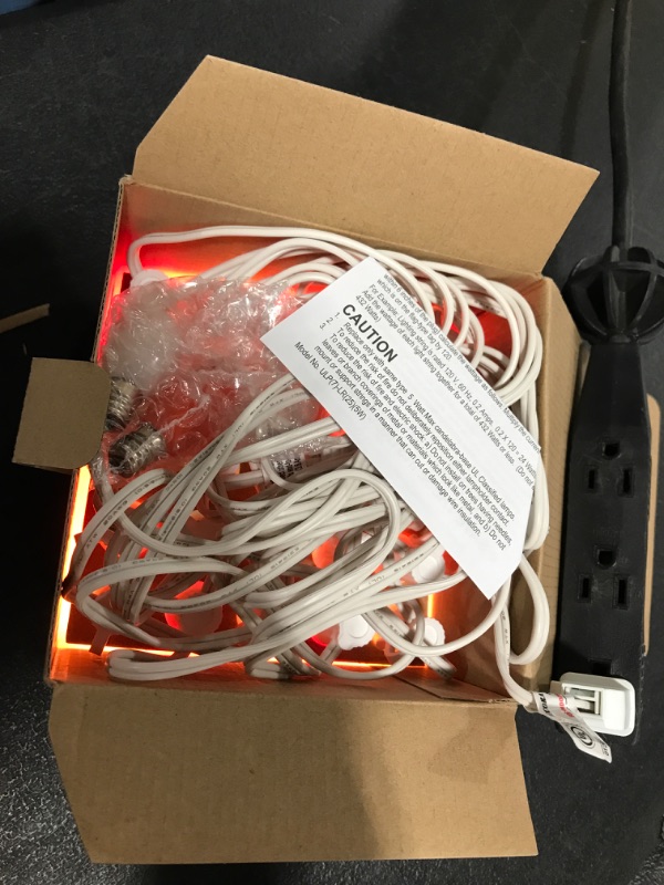 Photo 1 of C7 CHRISTMAS STRING LIGHTS, 25 COUNT 
