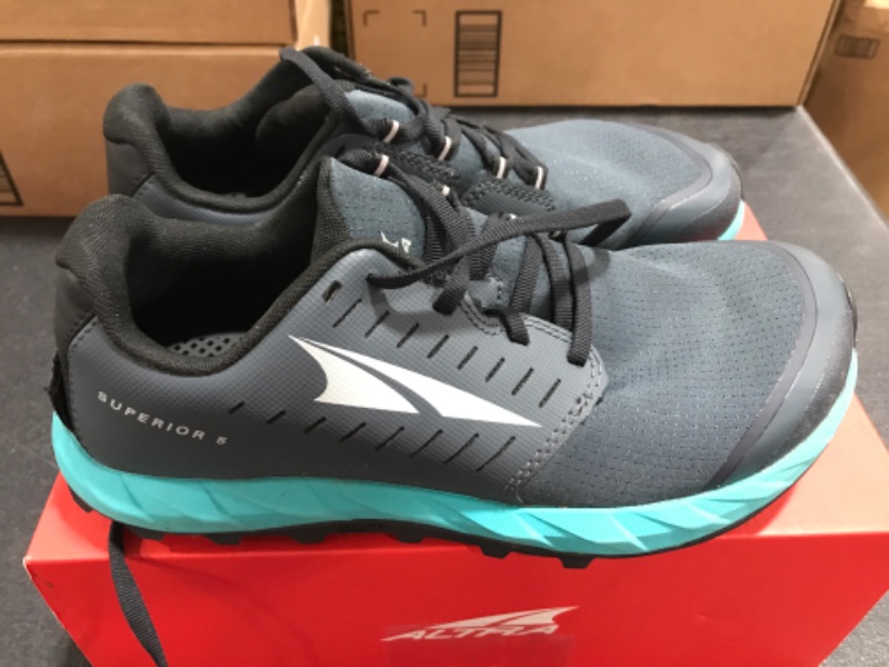 Photo 4 of Altra Women's Superior 5 Shoe - 8.5 - Dark Slate
