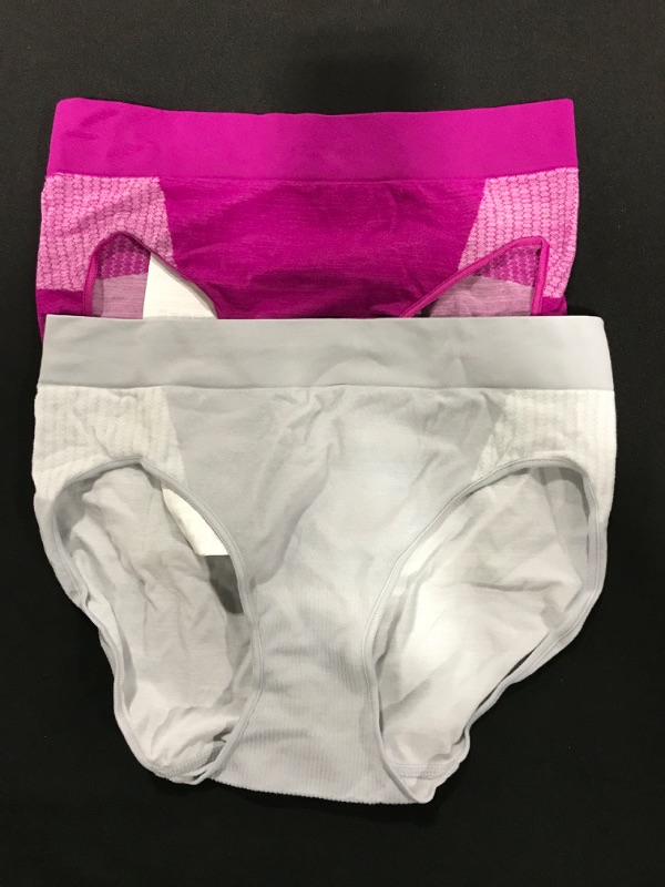 Photo 2 of [Size M] Girls Champion Panties- Pink and Grey