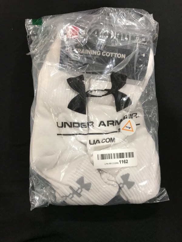 Photo 2 of [Size X-Large] Under Armour womens Training Cotton Quarter Socks, Multipairs White (6-pairs) 