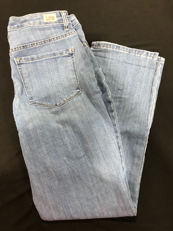 Photo 2 of [Size 14] Lee Women's Instantly Slims Classic Relaxed Fit Monroe Straight Leg Jean 14 Inspire Blue