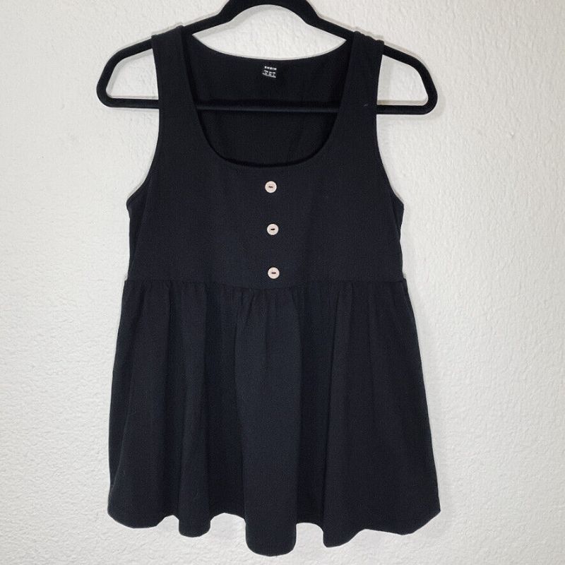 Photo 1 of [Size S] Shein Womens Size Medium Black Top Wooden Buttons Short Tank Summer- Black
