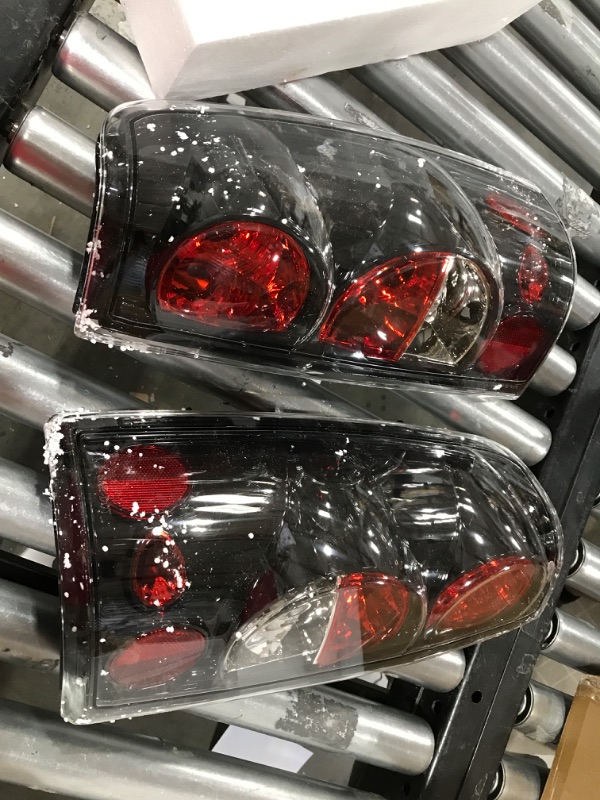 Photo 2 of CPW Tail Lights For Chevy Chevrolet Silverado 1999 2000 2001 2002 2003 2004 2005 2006 2007 1500/2500/3500 GMC Sierra 1999-2003 Taillights Assembly Pickup Brake Rear Lamps Glossy Black/Clear