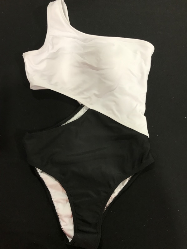 Photo 1 of [Size S] Women's 1 pc Swimsuit- Black and White