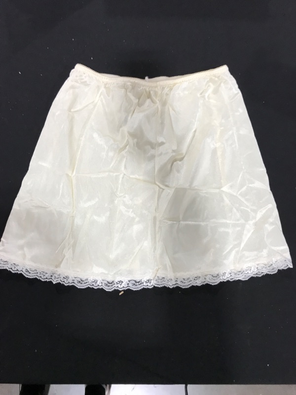 Photo 1 of [Size M] Ladies Slip- Ivory