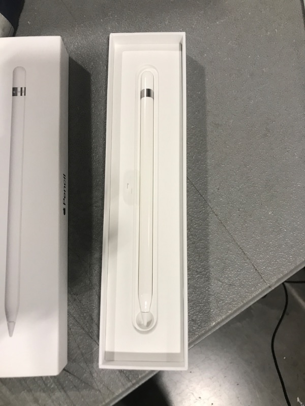 Photo 2 of Apple Pencil