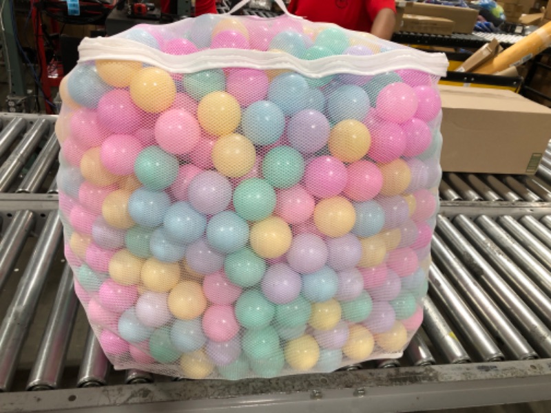 Photo 1 of Amazon Basics BPA Free Crush Proof Plastic Pit Balls with Storage Bag, Toddlers Kids 12+ Months, 1000 Count, 6 Pastel Colors
