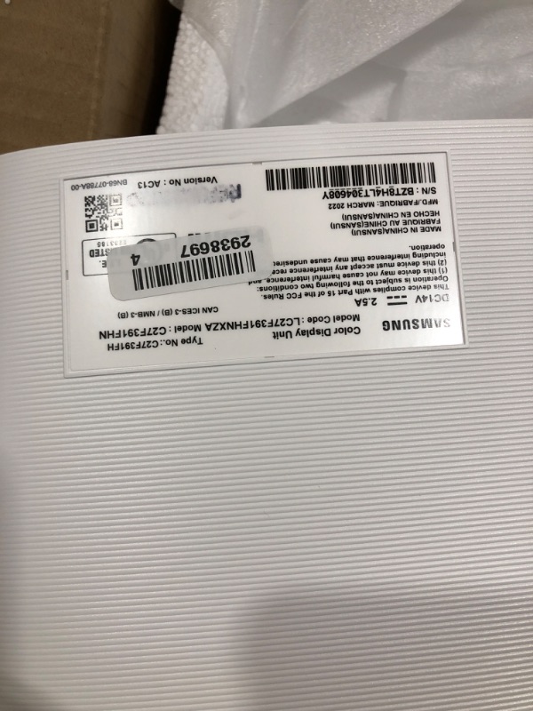 Photo 1 of Samsung 27in White Super-Slim Curved 1080p LED Monitor, 1920 x 1080 Resolution (Renewed)
