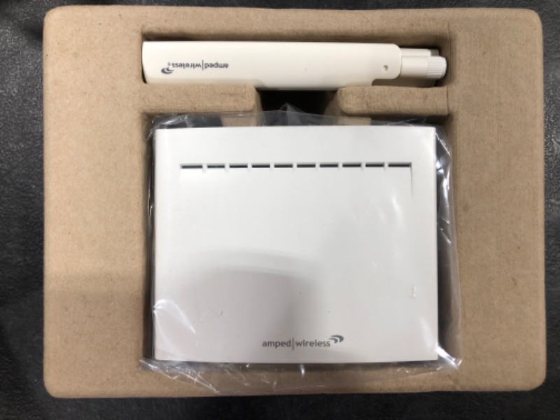 Photo 2 of Amped Wireless High Power AC2600 Plug-in Wi-Fi Range Extender with MU-MIMO (REC44M)