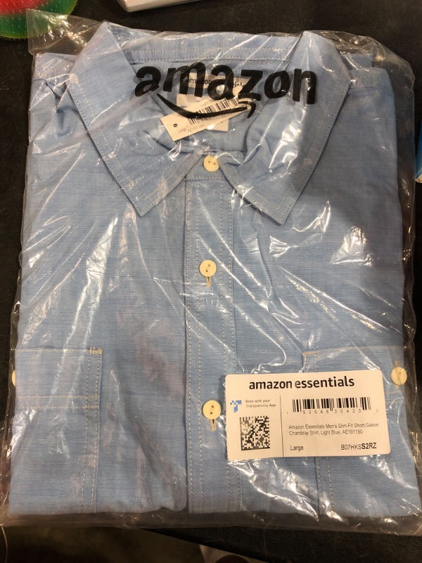 Photo 2 of Amazon Essentials Men's Slim-Fit Short-Sleeve Chambray Shirt Large Light Blue
SIZE L