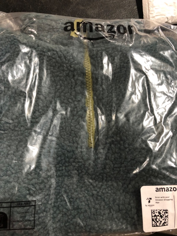 Photo 2 of Amazon Essentials Boys and Toddlers' Polar Fleece Lined Sherpa Quarter-Zip Jacket 3T Dark Green
size 3t 