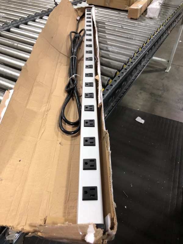 Photo 2 of 20 Outlet Heavy Duty Metal Socket Power Strip,15-Foot Long Extension Cord with Circuit Breaker. Mounting Brackets Included,Workshop/Industrial use,ETL Certified 20 Outlets