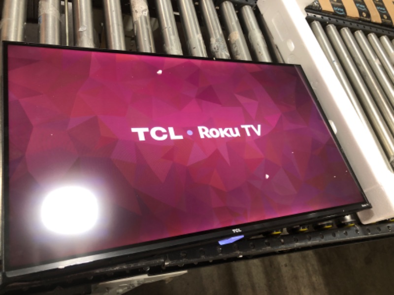 Photo 2 of TCL 32" Class 3-Series Full HD 1080p LED Smart Roku TV - 32S359