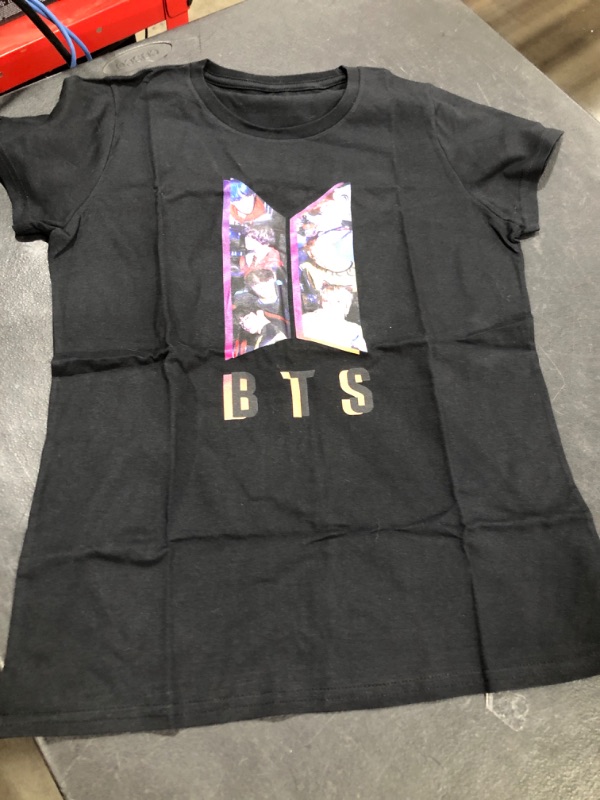 Photo 1 of Boy's T-shirt Size L Black