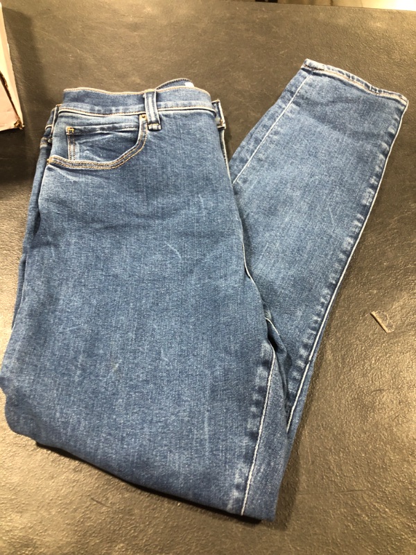 Photo 1 of  Women's Jeans size 6 "Dirty"