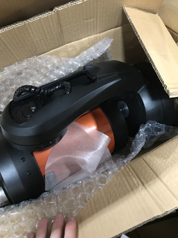 Photo 1 of Celestron - NexStar 6SE Telescope - Computerized Telescope for Beginners and Advanced Users - 6-Inch Primary Mirror & Zoom Eyepiece for Telescope - Versatile 8mm-24mm Zoom, 1.25" Eyepieces