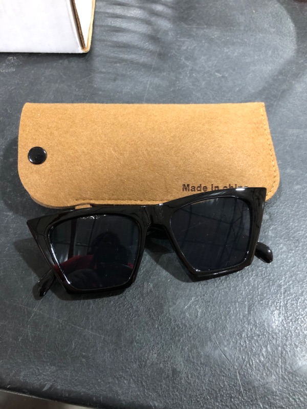 Photo 1 of Black Stylish Sunglasses 