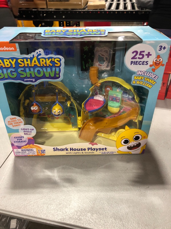 Photo 3 of Baby Shark's Big Show! Shark House Playset – Lights and Sounds Toddler Playset – Interactive Baby Shark Toy