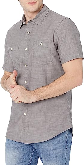 Photo 1 of Amazon Essentials Men's Short-Sleeve Chambray Shirt SIZE M