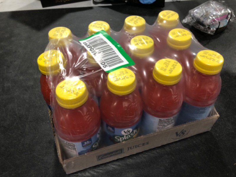 Photo 2 of 12 PACK V8 Splash Fruit Medley, 16 fl oz EXP NOV 9 23