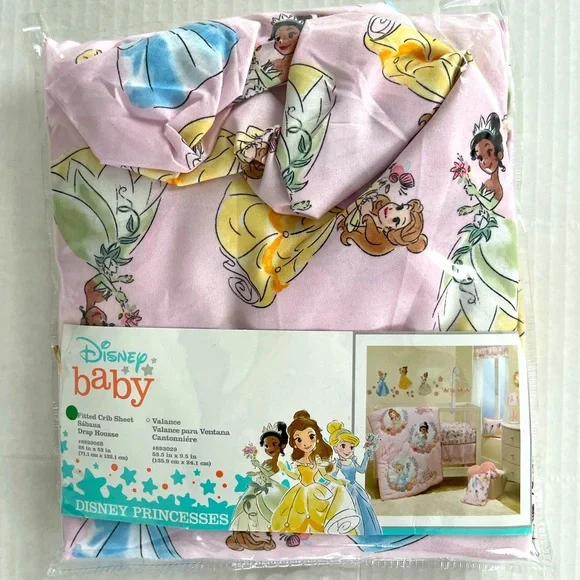 Photo 1 of Disney Princesses Fitted Crib Sheet Set