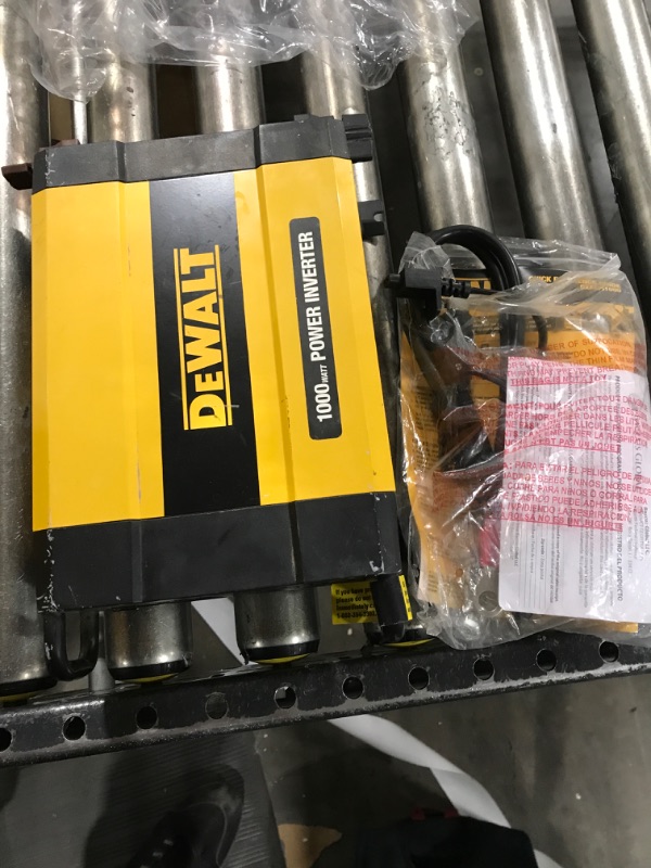 Photo 2 of DEWALT DXAEPI1000 Power Inverter 1000W Car Converter & DXAEPI140 Power Inverter 140W Car Converter: 12V DC to 120V AC Power Outlet with Dual 3.1A USB Ports Car Converter + Car Converter