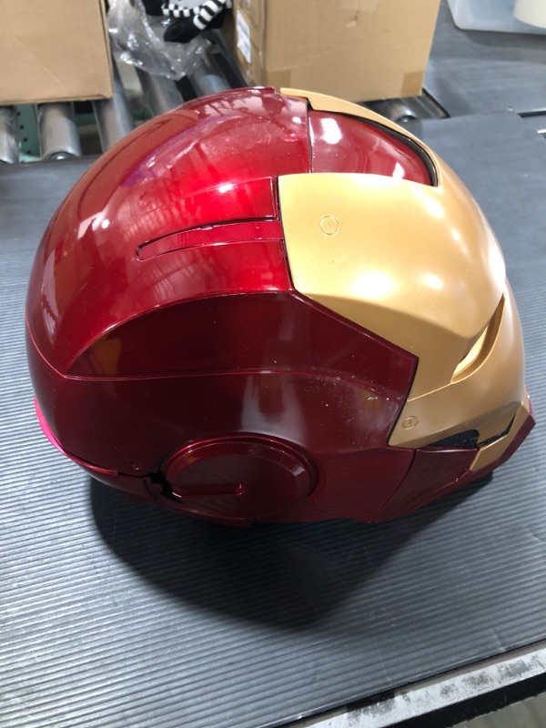 Photo 3 of Avengers Marvel Legends Iron Man Electronic Helmet - Multicolor Characters