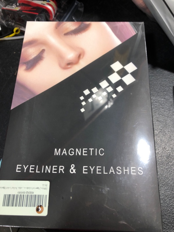 Photo 2 of [10 Pairs] Magnetic Eyelashes and Eyeliner Kit, Reusable Magnetic Lashes with Eyeliner and Tweezers, 3D Natural Look False Eyelashes, No Glue Needed (10pairs)