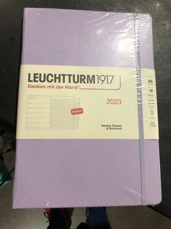 Photo 2 of LEUCHTTURM1917 - Weekly Planner & Notebook 2024 with extra booklet, Hardcover, Medium (A5), Lilac (Jan 1 - Dec 31, 2024)
