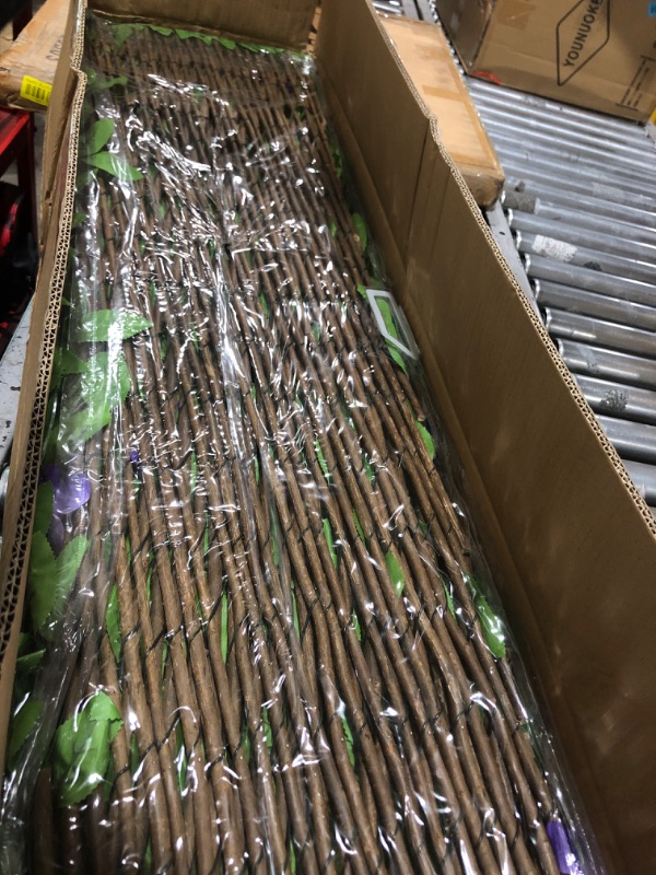 Photo 1 of DOEWORKS Expandable Fence Privacy Screen for Balcony Patio Outdoor, 2PCS Faux Ivy Fencing Panel for Backdrop Garden Backyard Home Decorations 18*48 Inch * 2 PC