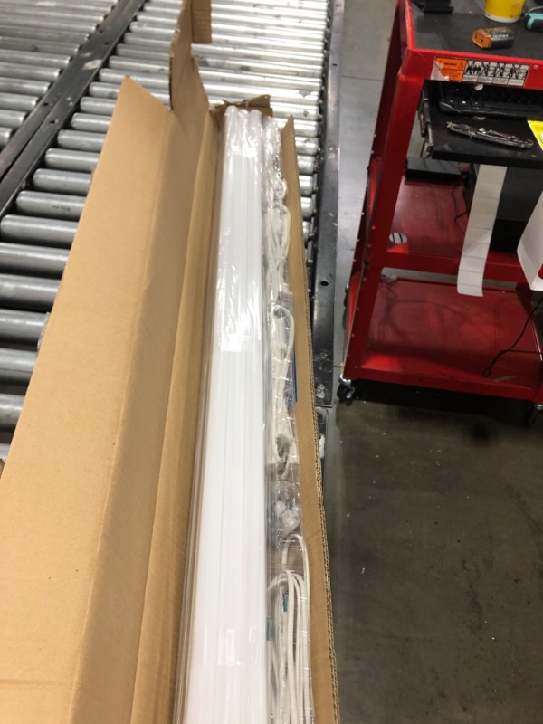 Photo 2 of (6 Pack) Barrina LED T5 Integrated Single Fixture, 4FT, 2200lm, 6500K (Super Bright White), 20W, Utility LED Shop Light, Ceiling and Under Cabinet Light, Corded Electric with ON/OFF Switch, ETL Listed 6-pack (6-power Cords)