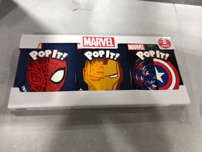 Photo 2 of Buffalo Games - Pop It! Licensed - Marvel 3pk