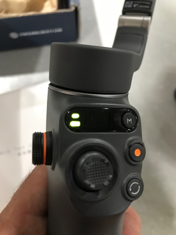 Photo 1 of DJI Osmo Mobile 6 Smartphone Gimbal
