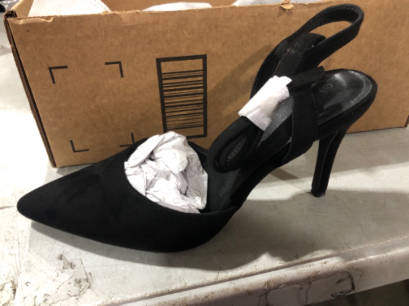 Photo 1 of 7.5 WOMESN HEELS BLACK CLOSED HEEL 