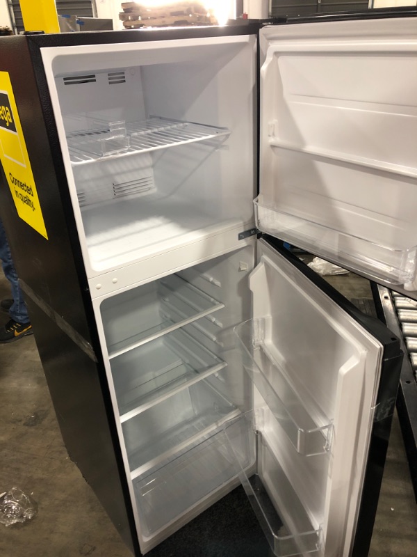 Photo 3 of 10.1 cu. ft. Top Freezer Refrigerator in Black

