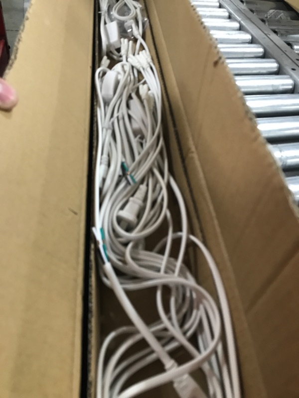 Photo 1 of Kihung LED T5 Tube Light Fixture, 3FT, 15W, 1800lm, 6500K, Linkable LED Shop Light Ceiling Tube, 3 Foot Grow Light, Corded Electric with Built-in ON/Off Switch (8 Pack)