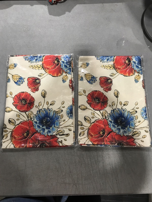 Photo 1 of 2 Artoid Mode Flowers 4th of July Table Runner, Holiday Memorial Day Kitchen Dining Table Decor for Outdoor Home Party Decor 13 x 72 Inch