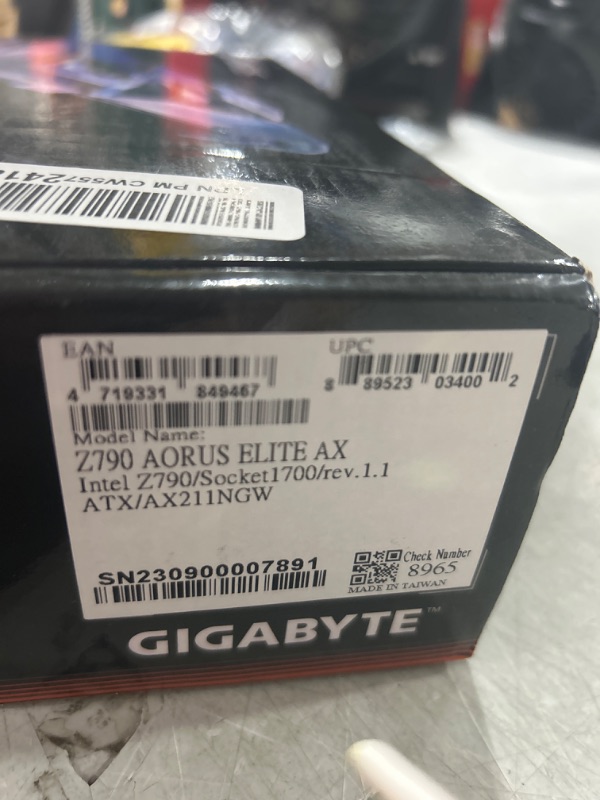 Photo 4 of GIGABYTE Z790 AORUS Elite AX (LGA 1700/ Intel Z790/ ATX/ DDR5/ Quad M.2/ PCIe 5.0/ USB 3.2 Gen2X2 Type-C/Intel WiFi 6E/ 2.5GbE LAN/Q-Flash Plus/PCIe EZ-Latch/Gaming Motherboard)