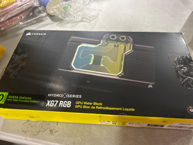 Photo 3 of Corsair Hydro X Series XG7 RGB 4090 Founders Edition GPU Water Block - for NVIDIA® GeForce RTX™ 4090 FE - CNC Nickel-Platted Copper, 50 Cooling Fins, Included Backplate & ARGB Adapater Cable - Black