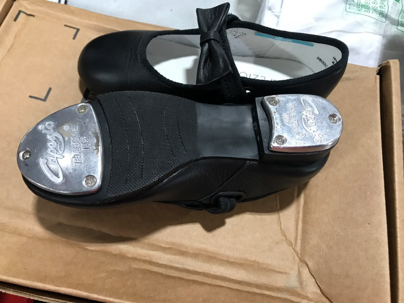 Photo 2 of 11.5 W Girls Capezio Tap Shoes