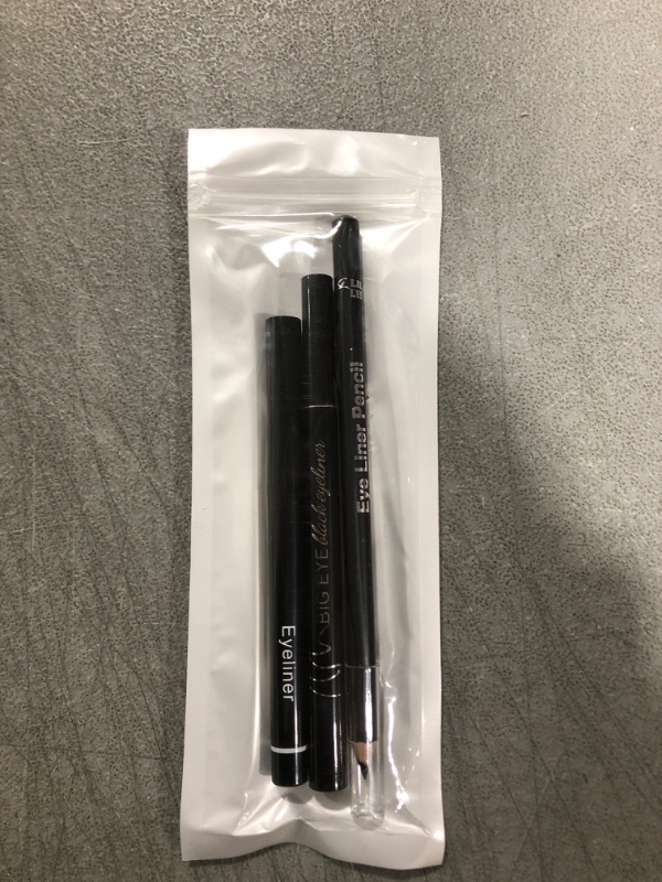 Photo 2 of ETEDES 3 Different Precision Eyeliners,Waterproof,Smudge Proof,[3-in-1] Eyeliner *3;Black