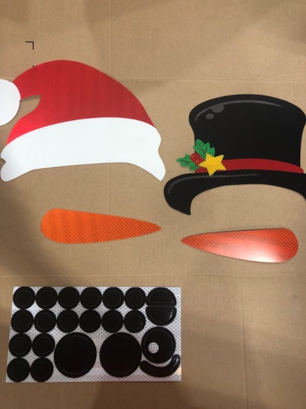 Photo 1 of 2 Styles Christmas Garage Door Decor Christmas Snowman Magnet Decor Snowman Face Garage Door Decor Reflective Snowman Car Magnet Sticker Snowman Refrigerator Magnet for Refrigerator (Classic) 2 SETS 